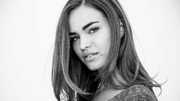 Exclusive: Robin Holzken’s rookie SI Swimsuit shoot!